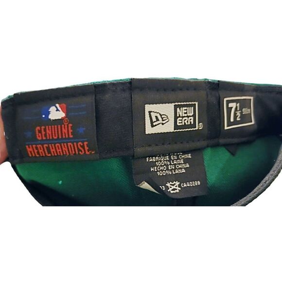 New Era New York Yankees Green Baseball Fitted Hat Size 7 1/2. - Picture 2 of 2